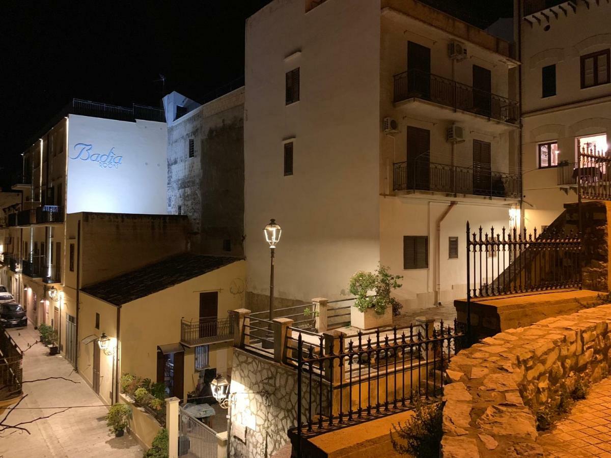 Badia Rooms & Breakfast Castellammare del Golfo Exterior photo